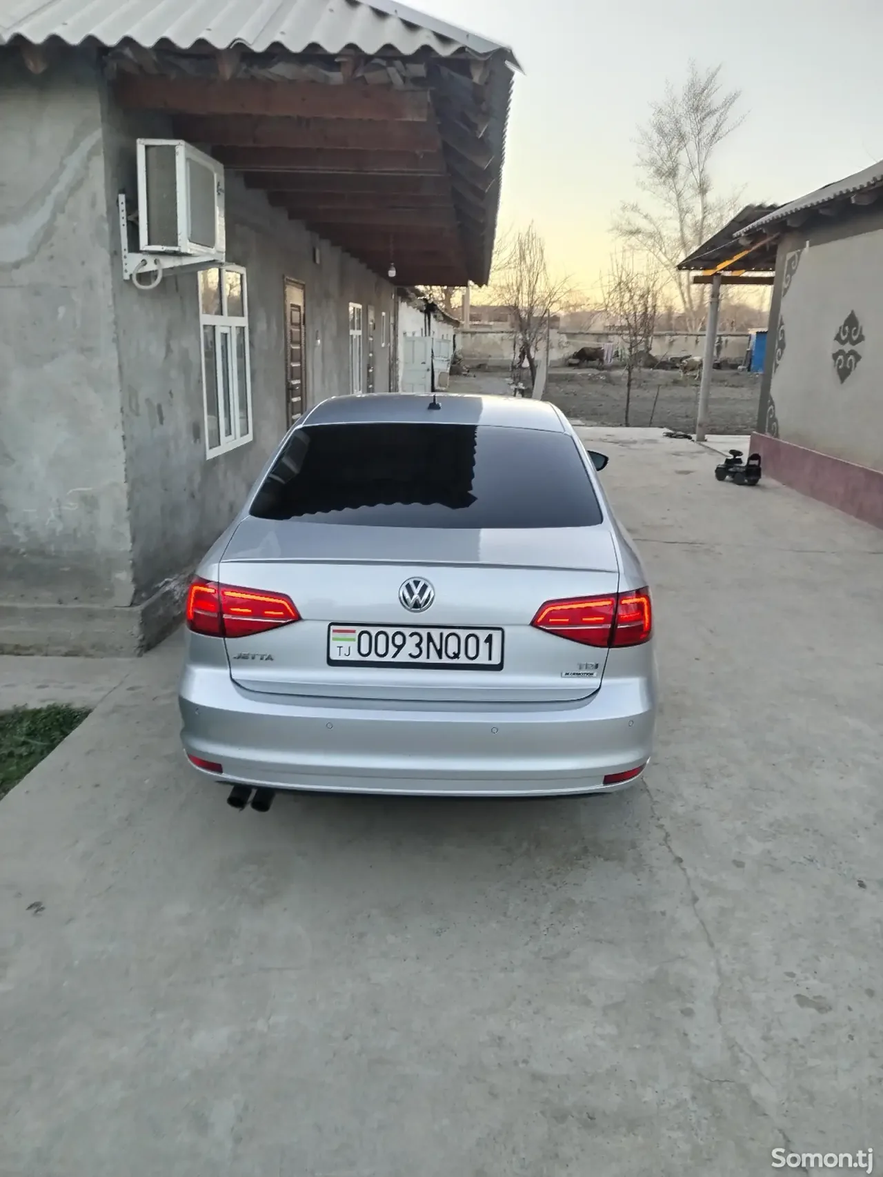 Volkswagen Jetta 2015 · 2.0 AT