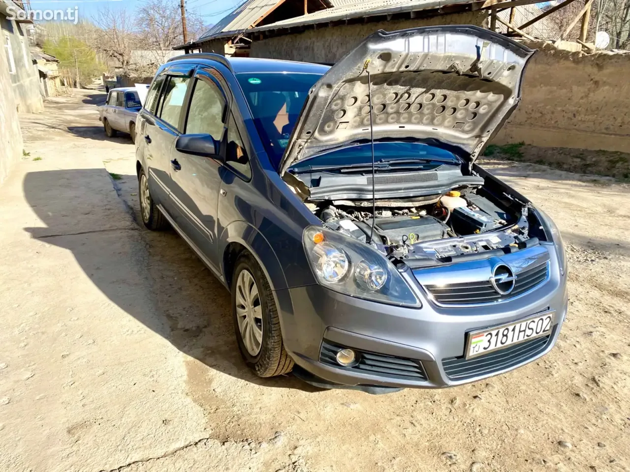Opel Zafira 2006 · 1.8 MT