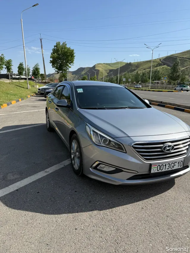 Hyundai Sonata 2015 · 2.0 AT