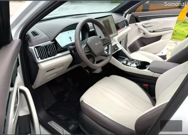 BYD Song Plus 2025 · AT