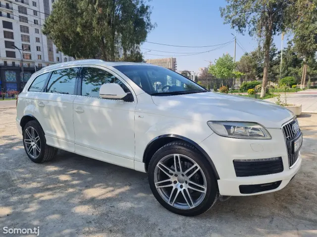 Audi Q7 2009 · 3.0 AT
