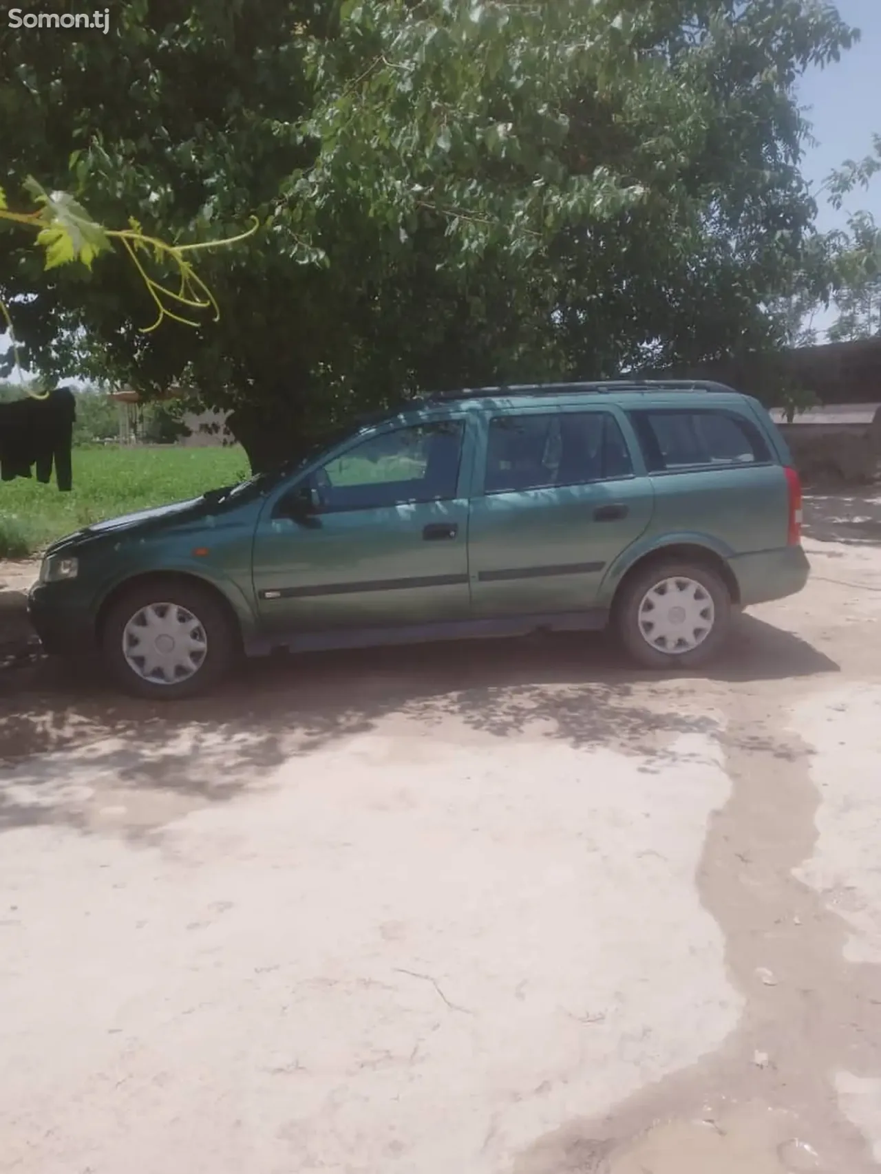 Opel Astra J 1998 · 1.6 MT