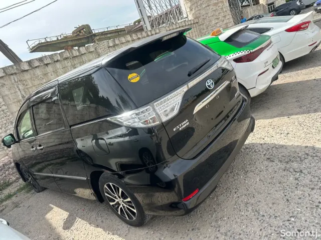 Toyota Estima 2014 · 2.4 AT