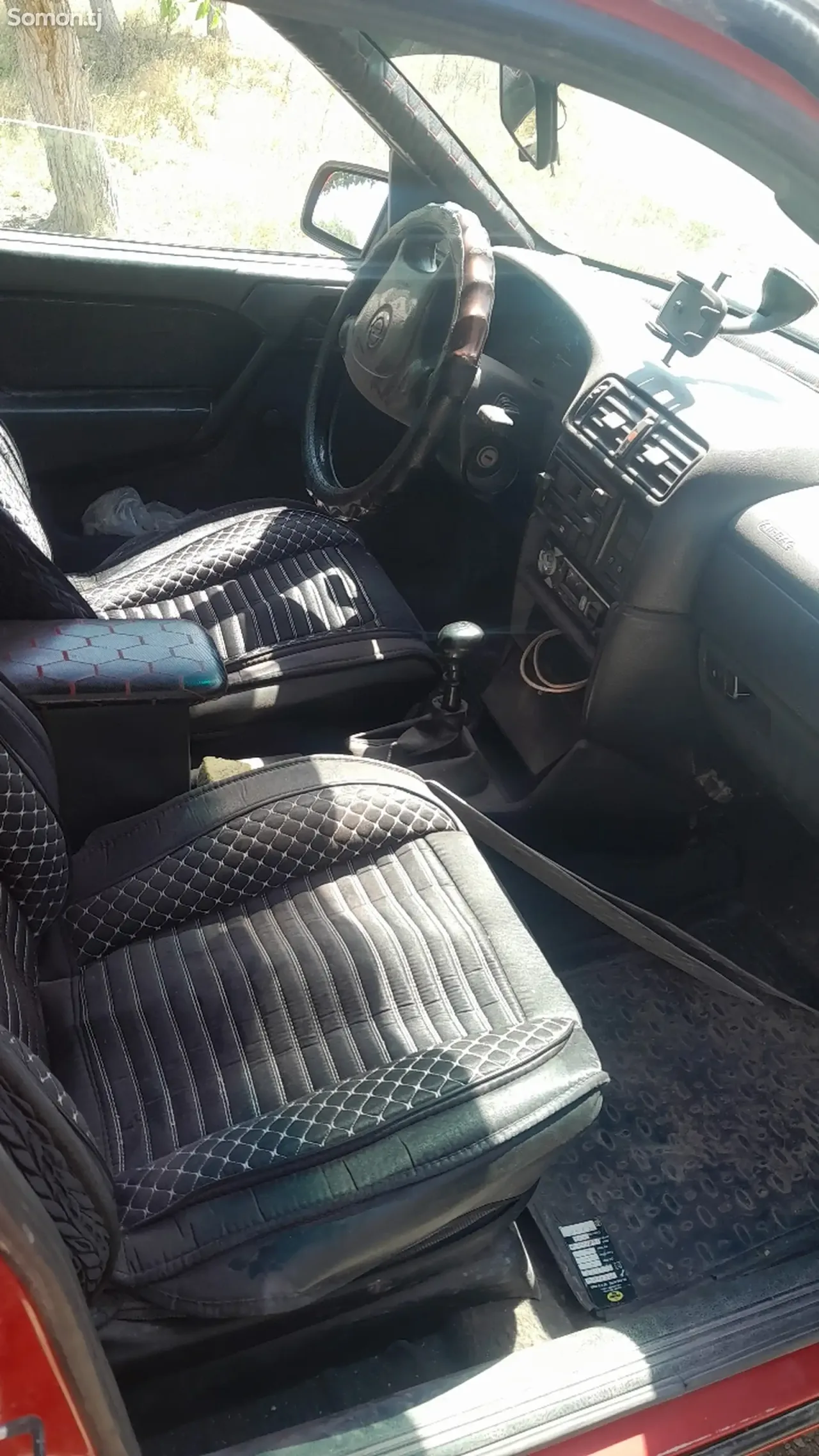 Opel Vectra A 1996 · 1.6 MT