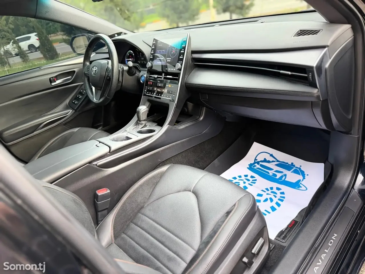 Toyota Avalon 2022 · 2.5 AT