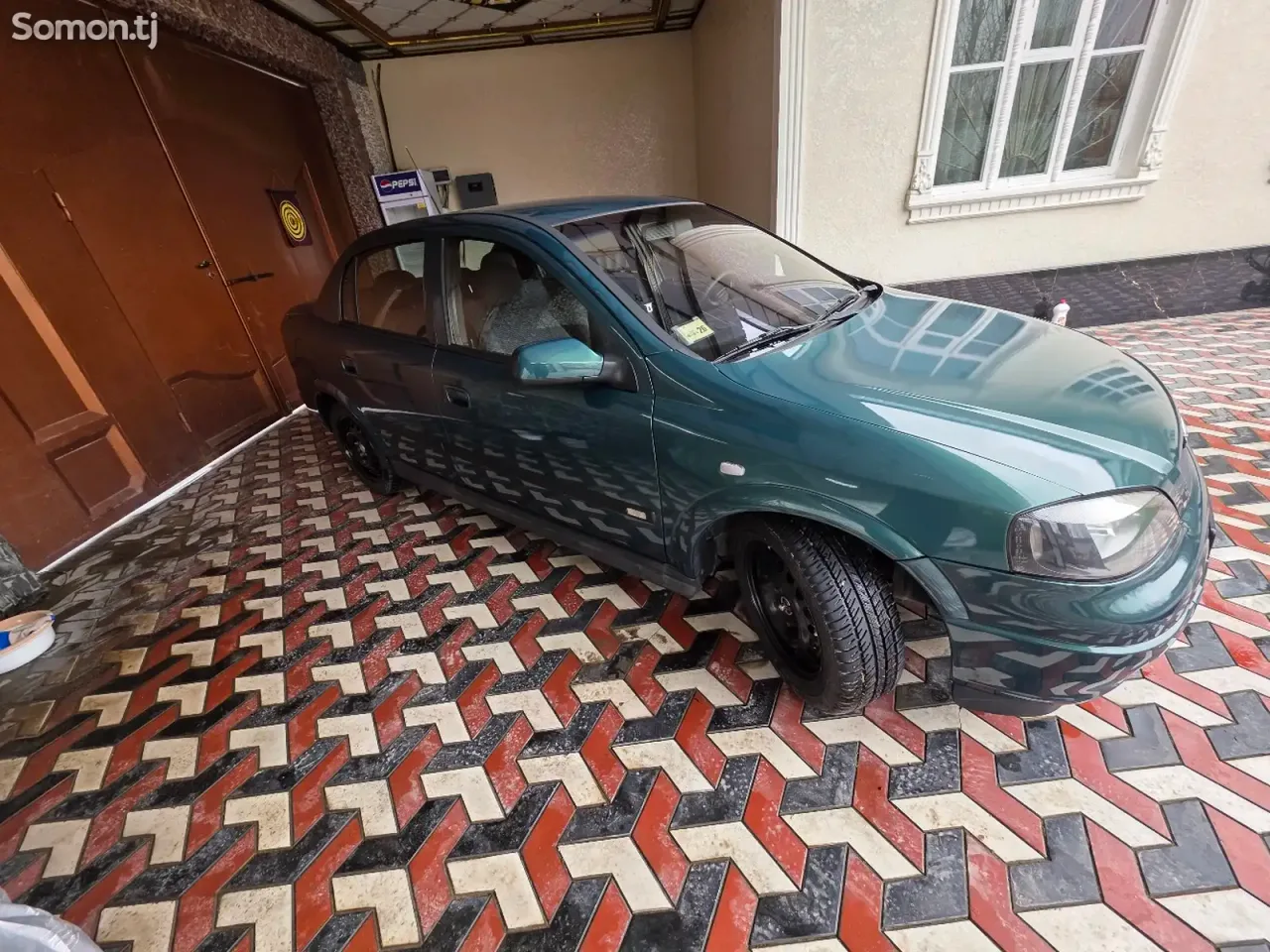 Opel Astra G 2001 · 1.6 MT