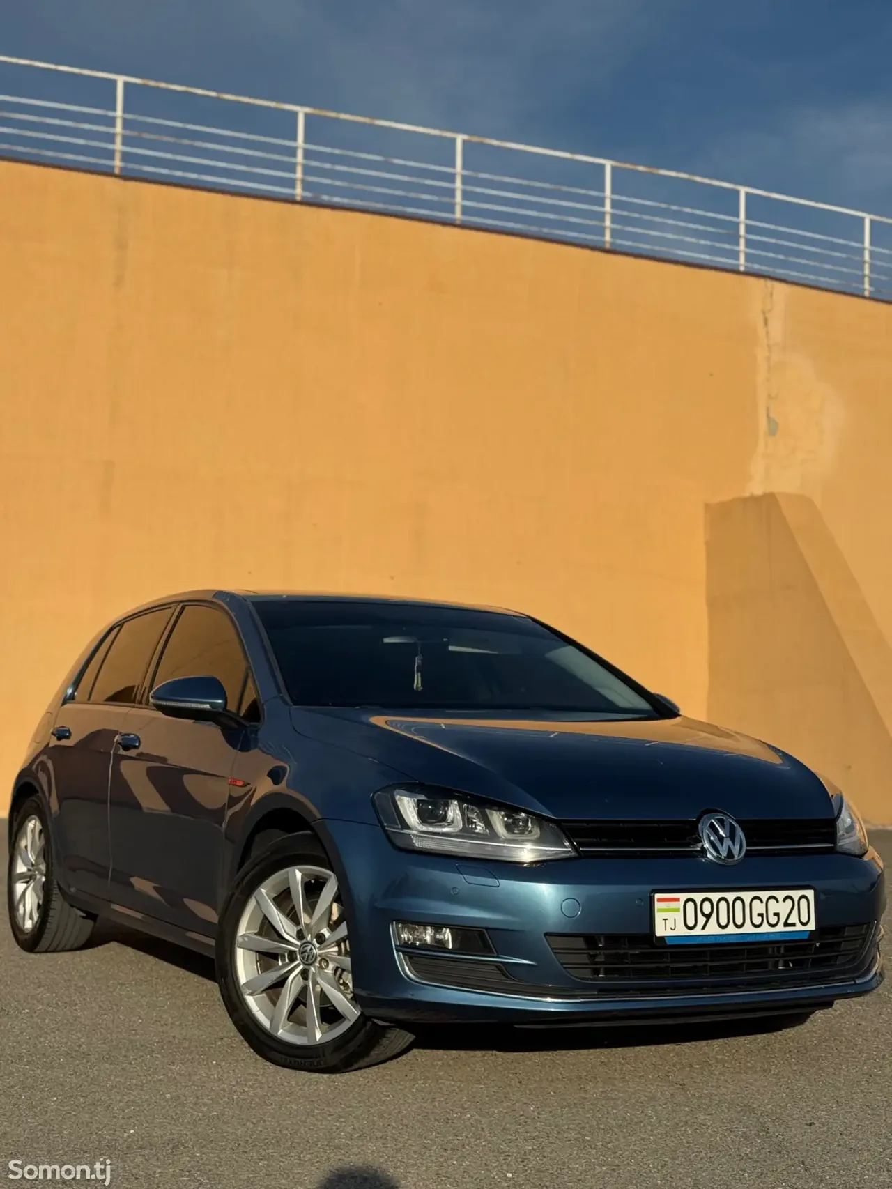 Volkswagen Golf 2015 · 2.0 AT