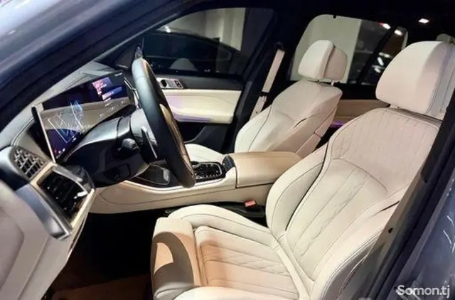BMW X5 M 2026 · 3.0 AT