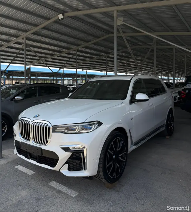 BMW X7 2021 · 3.0 AT