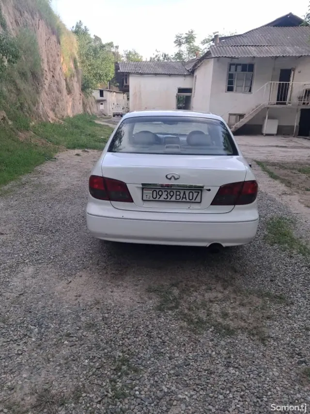 Nissan Maxima 2004 · 2.5 MT