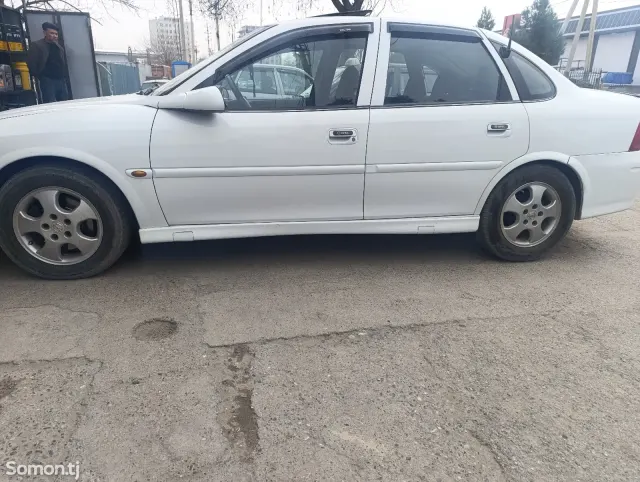 Opel Vectra B 1999 · 1.6 MT