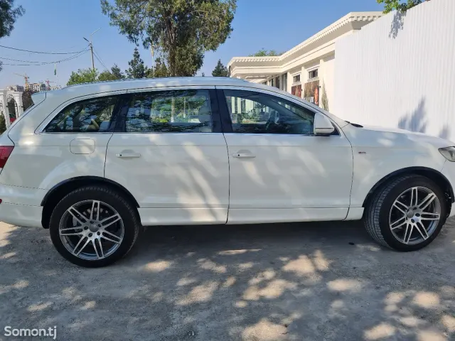 Audi Q7 2009 · 3.0 AT