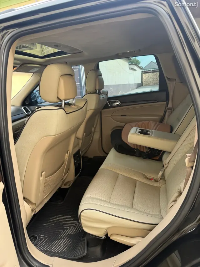 Jeep Cherokee 2014 · 3.6 AT