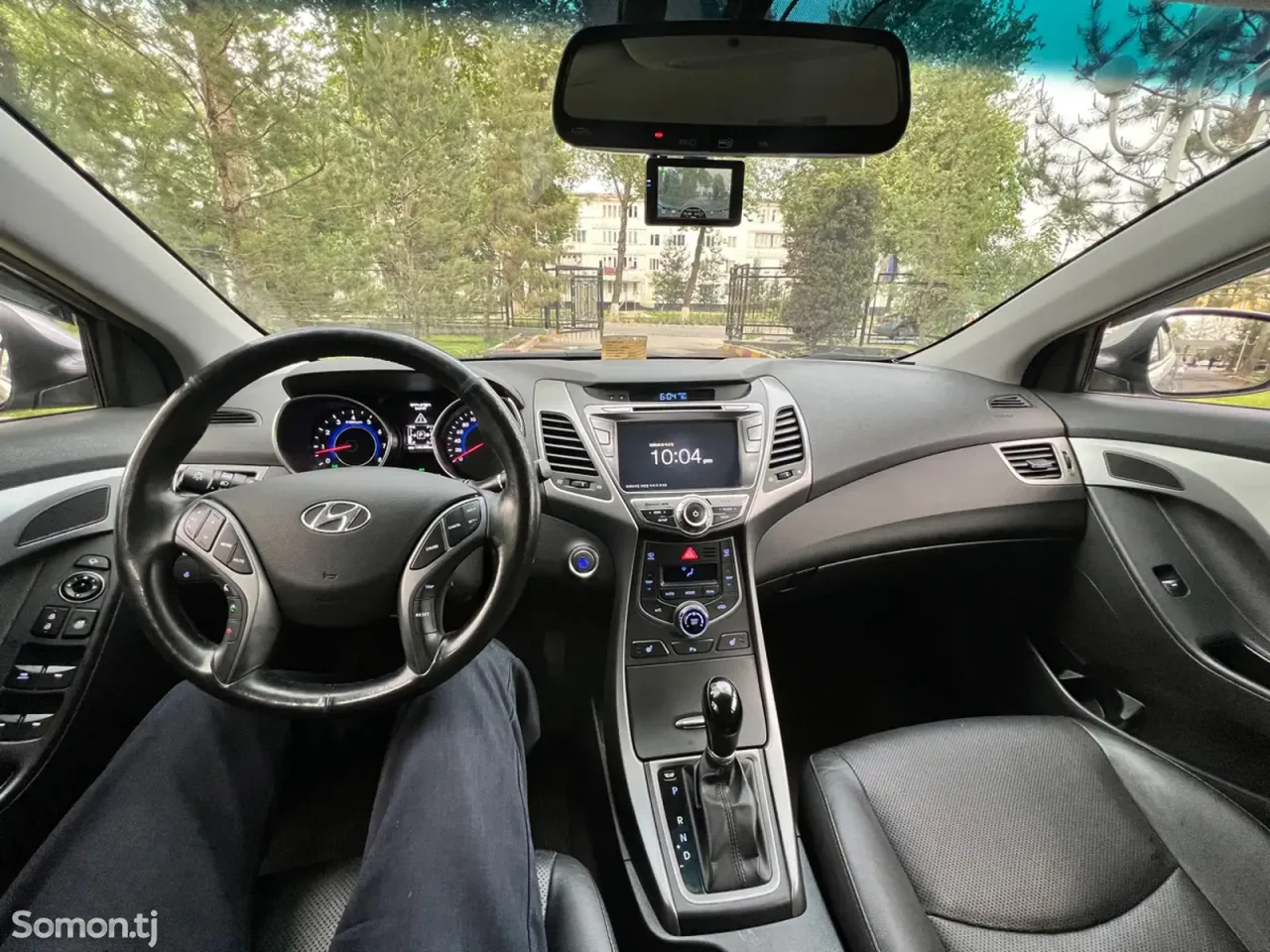 Hyundai Avante 2015 · 1.6 AT