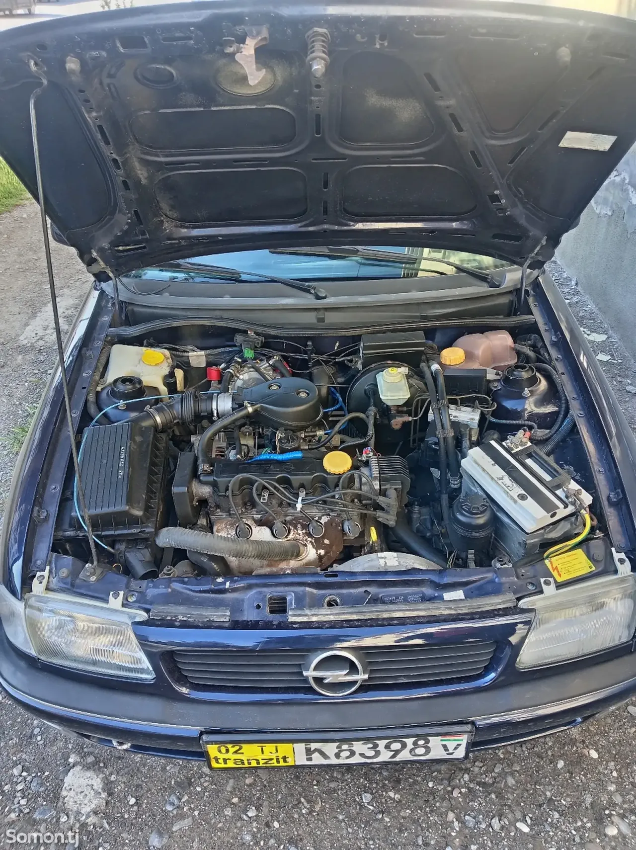 Opel Astra F 1998 · 1.6 MT