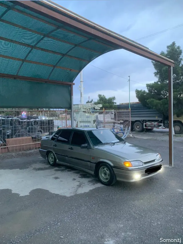 Lada (ВАЗ) 2115 2001 · 1.5 MT