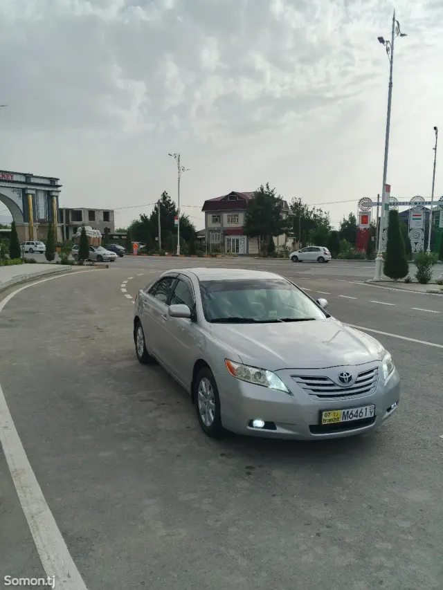 Toyota Camry 2008 · 2.4 AT