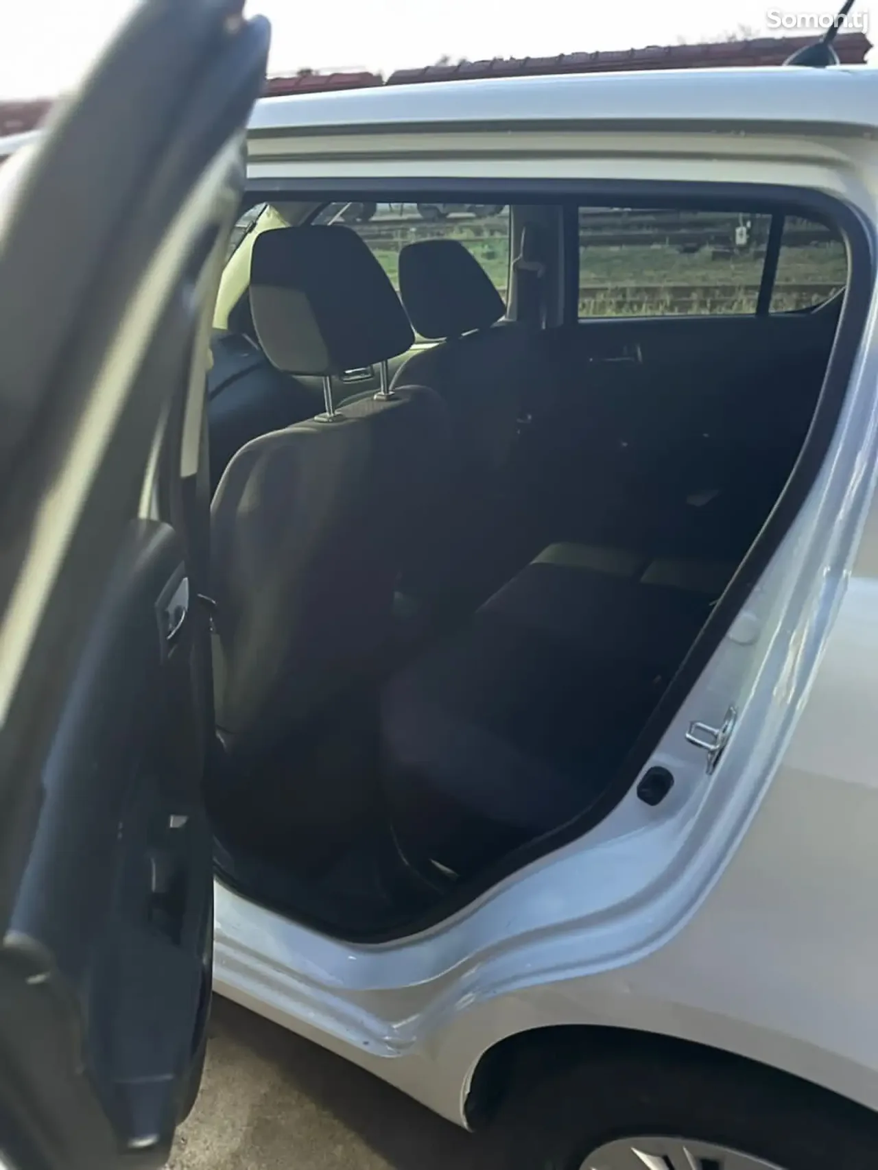 Suzuki Swift 2014 · 1.3 AT