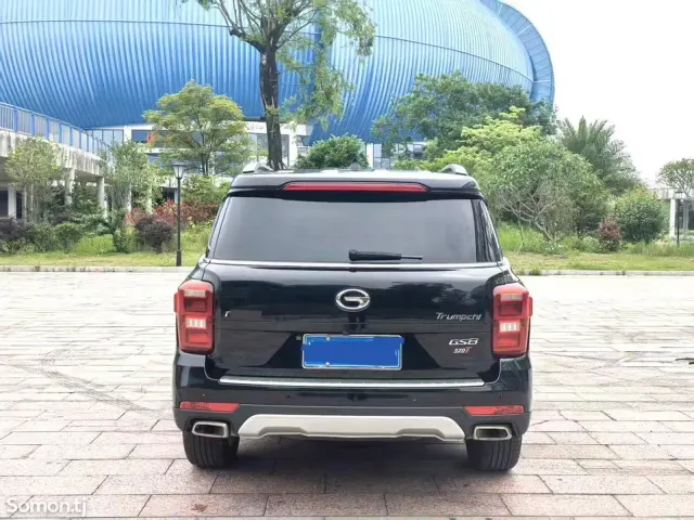 GAC Trumpchi GS8 2017 · 2.0 AT