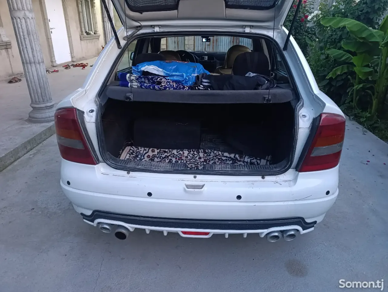 Opel Astra G 2000 · 1.6 MT