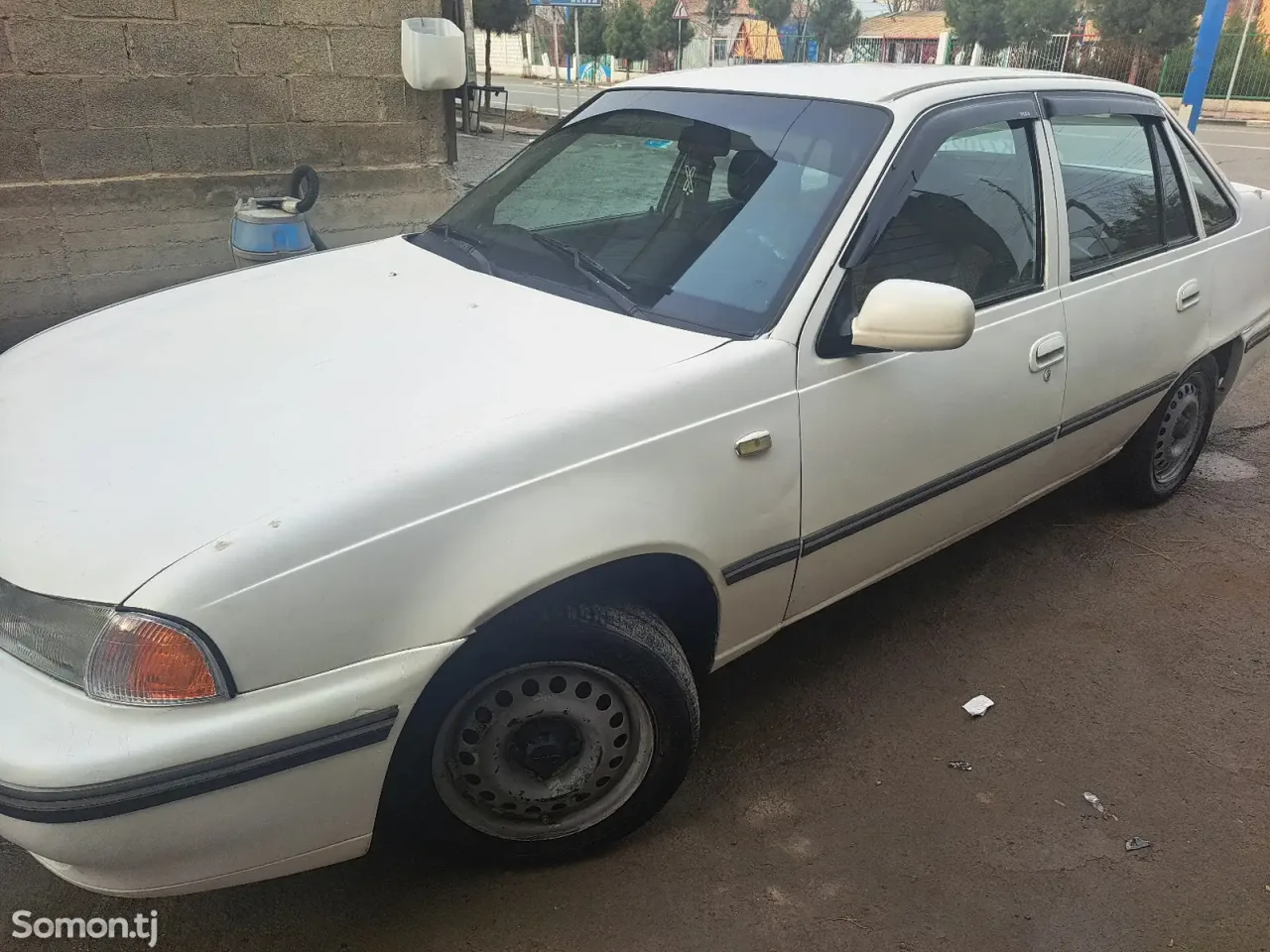 Daewoo Nexia 1996 · 1.5 MT