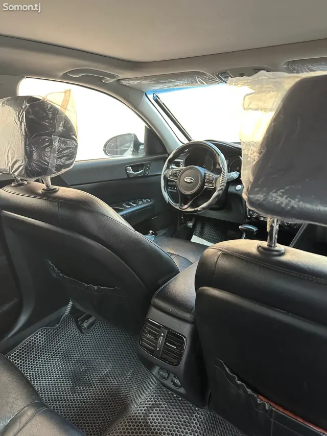 Kia K5 2016 · 2.4 AT