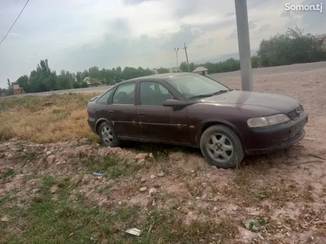 Opel Vectra B 1996 · 1.8 MT