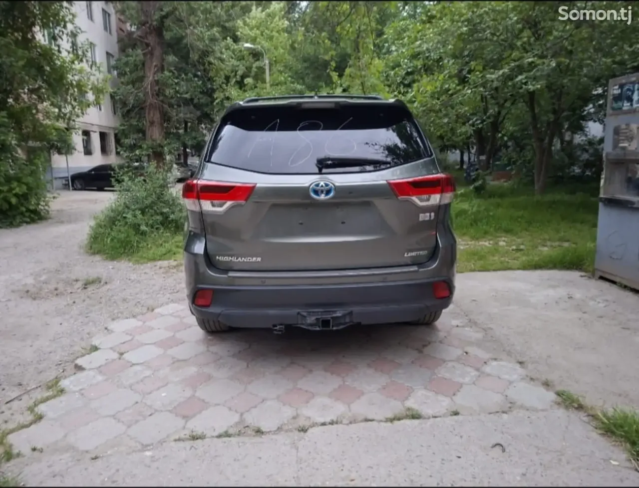 Toyota Highlander 2016 · 3.5 AT