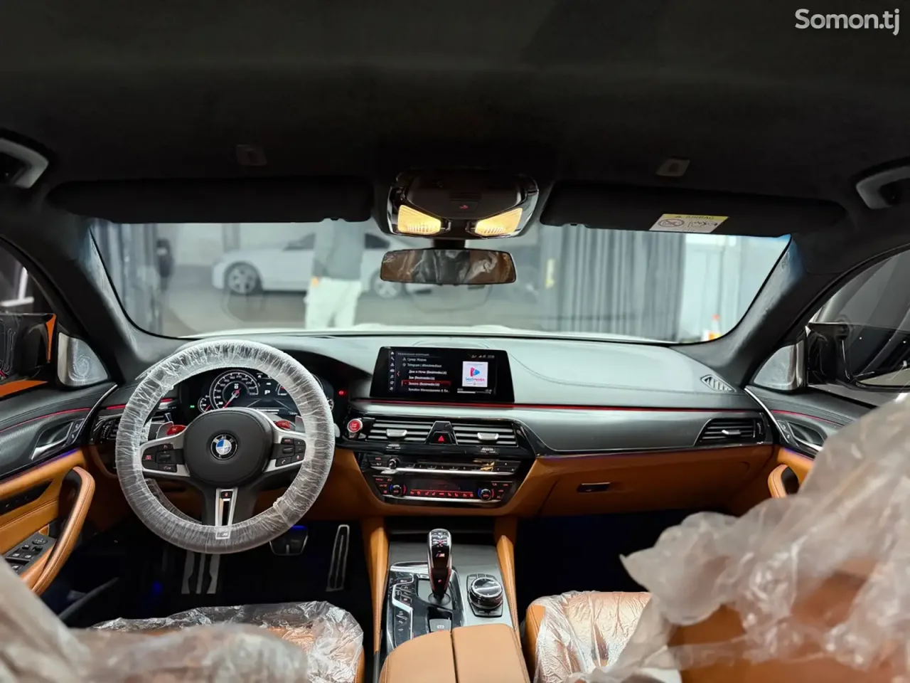 BMW M5 2019 · 4.4 AT