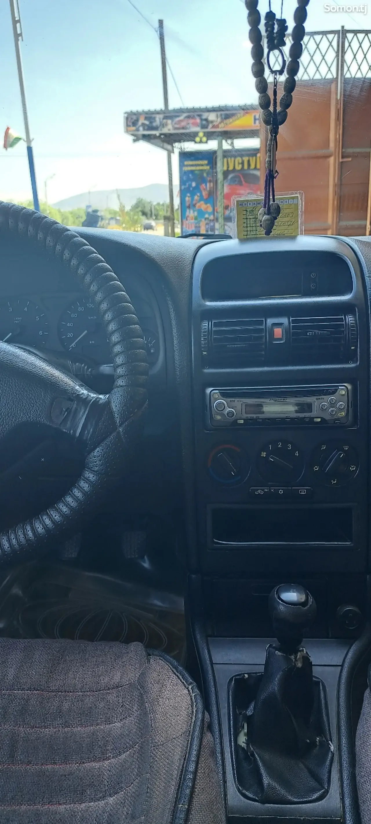 Opel Astra G 1999 · 1.6 MT