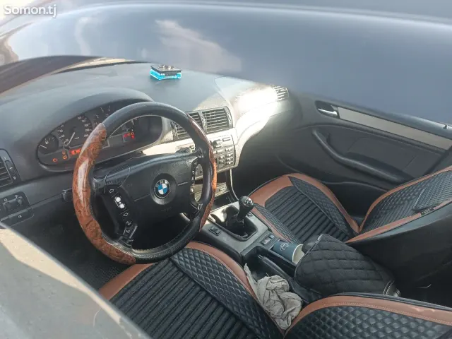 BMW 3 series 2003 · 1.8 MT