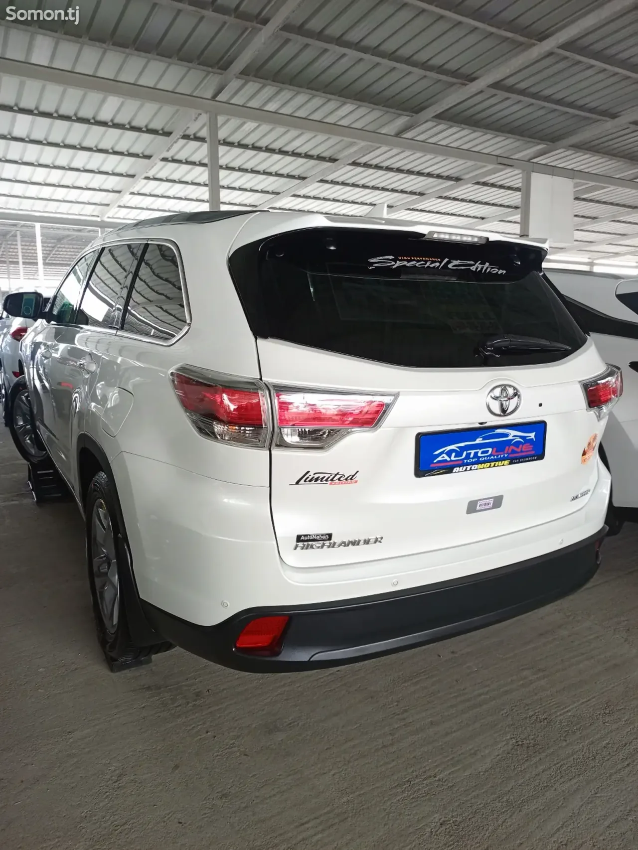 Toyota Highlander 2016 · 3.5 AT