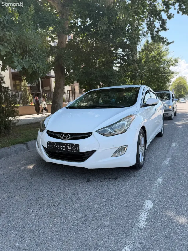 Hyundai Avante 2010 · 1.6 AT
