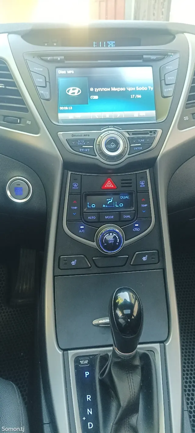 Hyundai Avante 2014 · 1.6 AT