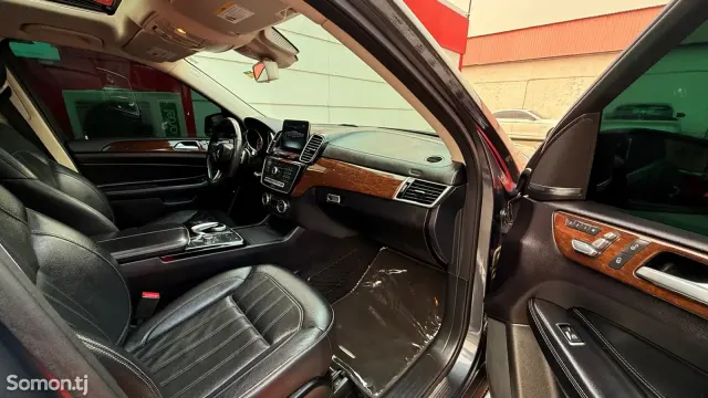 Mercedes-Benz GLS 2017 · 4.5 AT