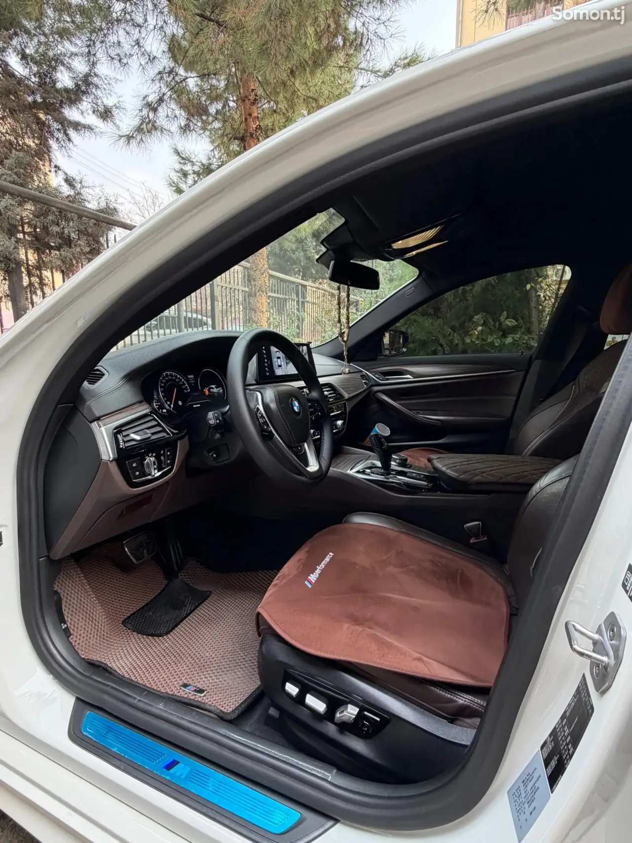 BMW 5 series 2017 · 2.0 AT