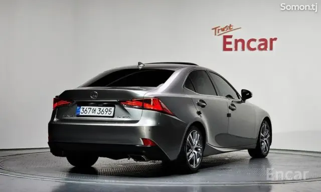 Lexus IS series 2019 · 2.0 AT