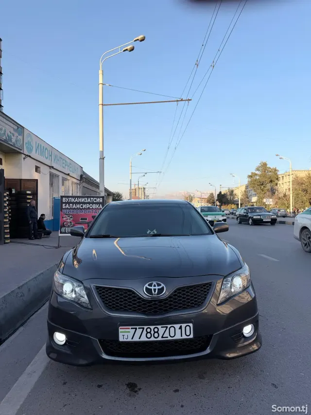 Toyota Camry 2010 · 2.5 AT
