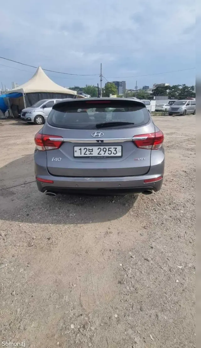 Hyundai i40 2016 · 1.8 MT