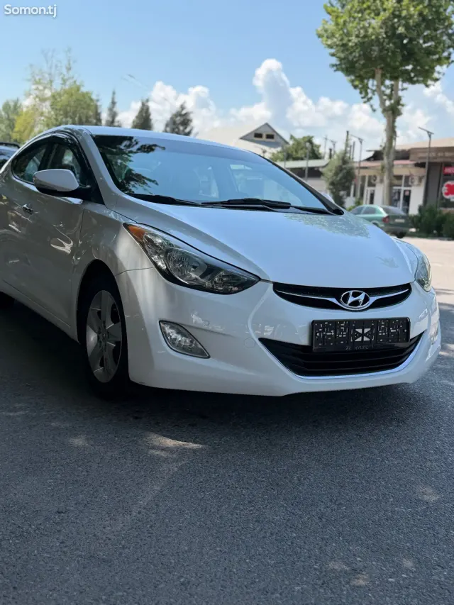 Hyundai Avante 2010 · 1.6 AT