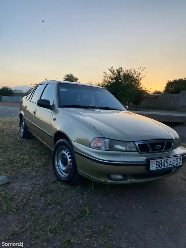 Daewoo Nexia 2005 · 1.6 MT