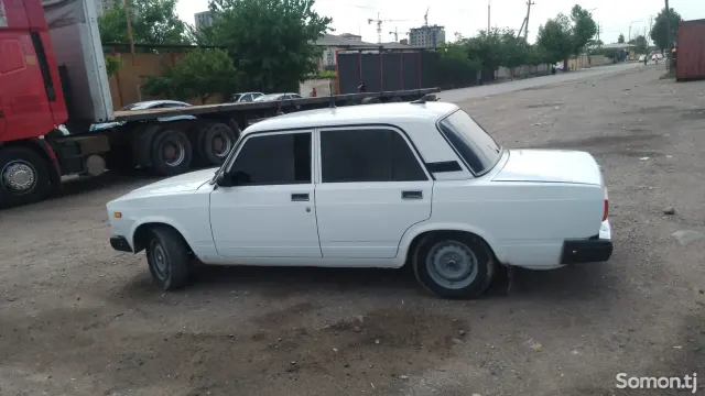 Lada (ВАЗ) 2107 2004 · 1.5 MT