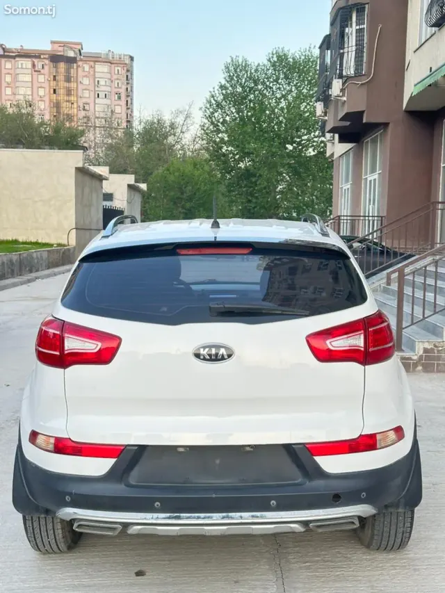 Kia Sportage 2015 · 2.0 AT