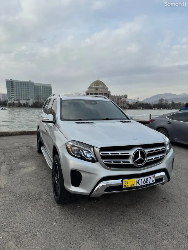 Mercedes-Benz GLS 2017 · 4.5 AT
