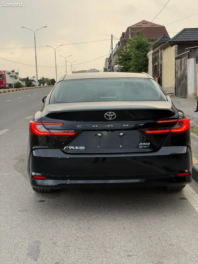 Toyota Camry 2026 · 2.5 AT