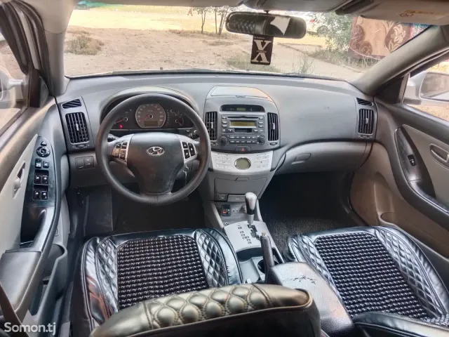 Hyundai Avante 2008 · 1.6 AT