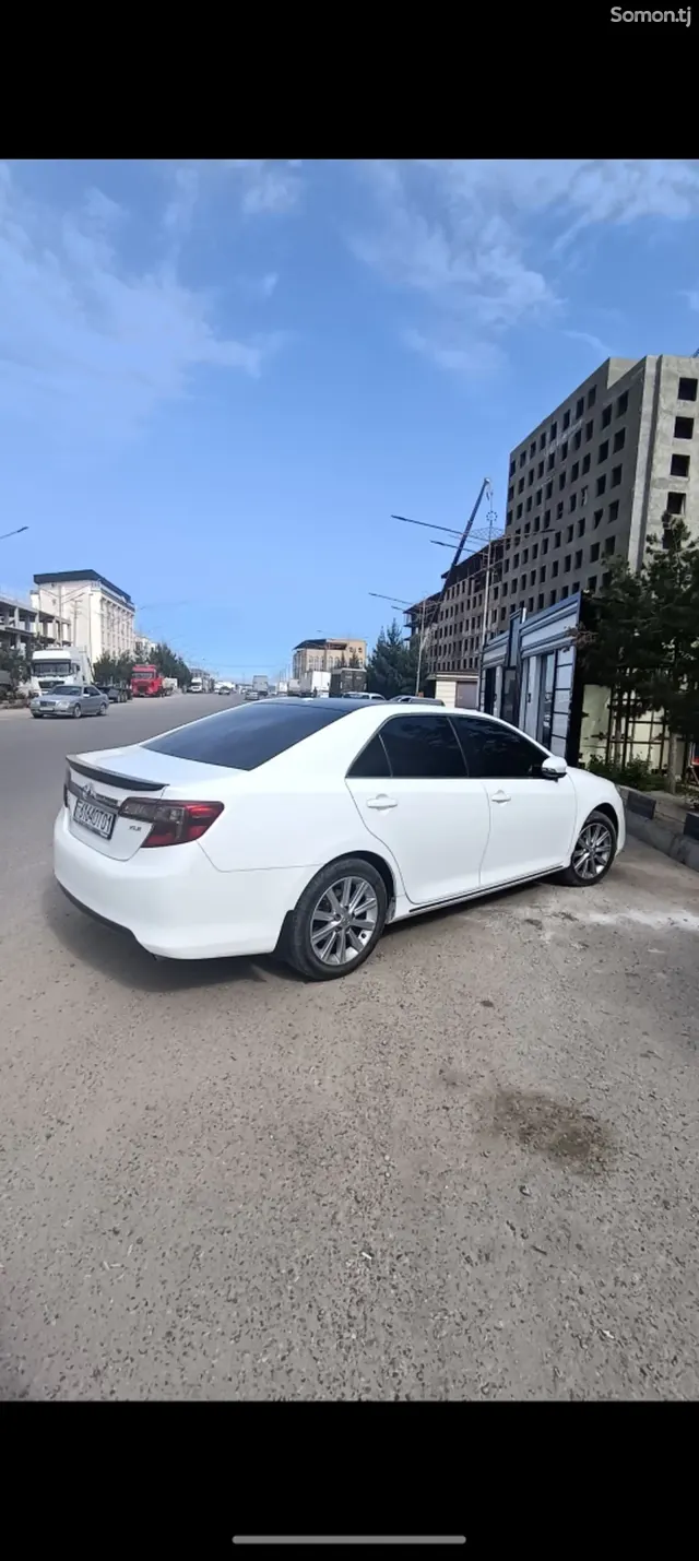Toyota Camry 2012 · 2.5 AT