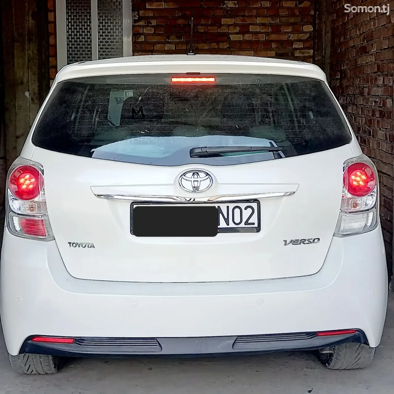 Toyota Verso 2015 · 1.6 MT