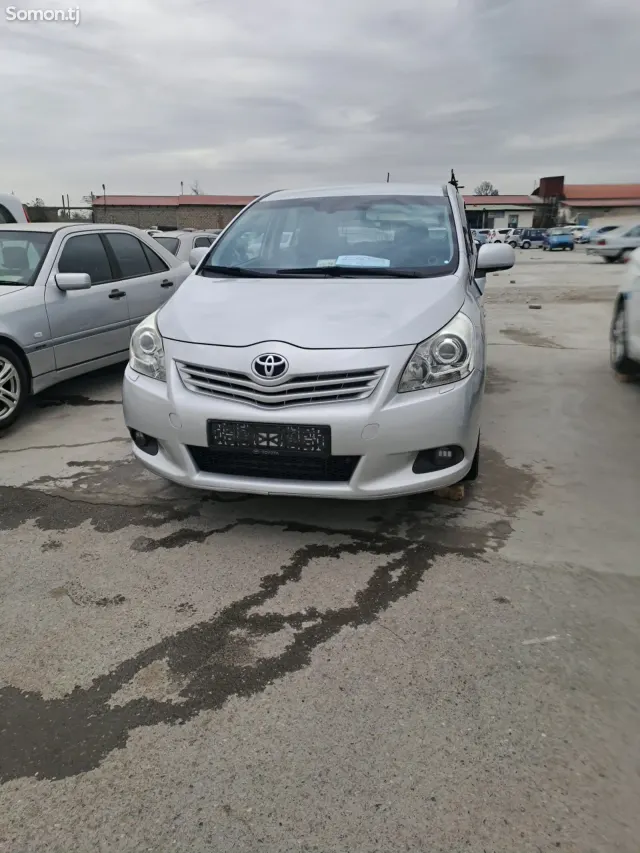 Toyota Verso 2009 · 2.2 AT