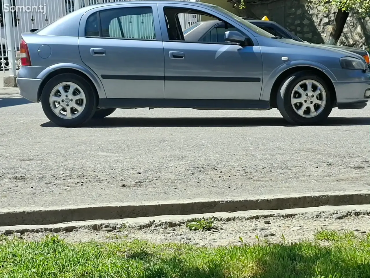 Opel Astra G 2003 · 1.6 MT